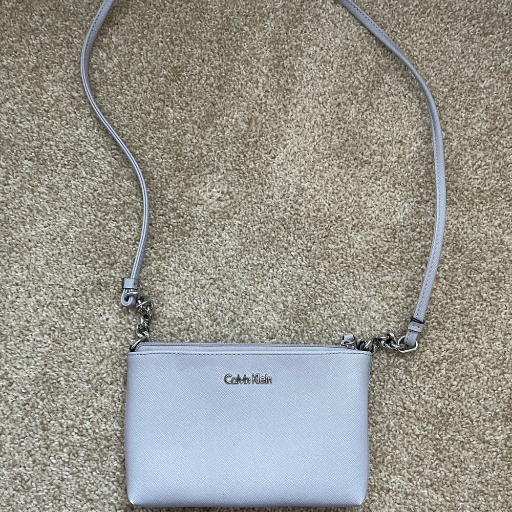 Light purple crossbody bag